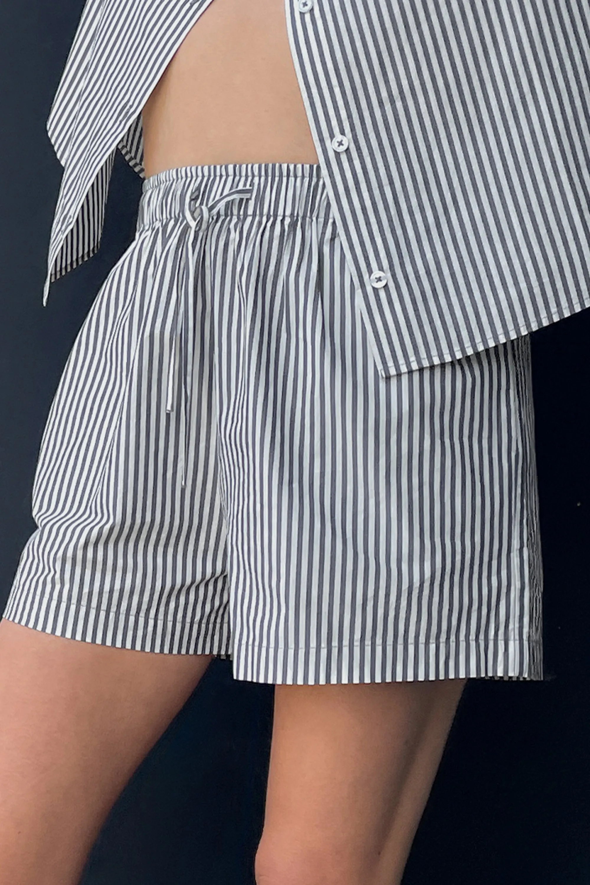 COTTON POPLIN STRIPED SHORT