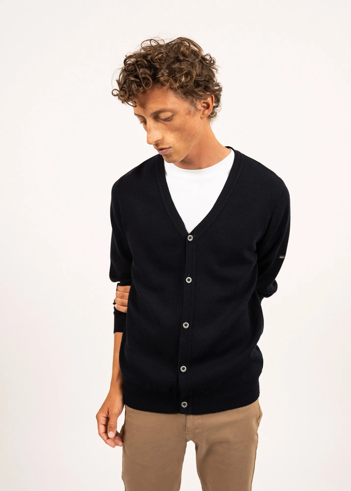 Guingamp buttoned cardigan - in extra soft merino wool (NAVY)